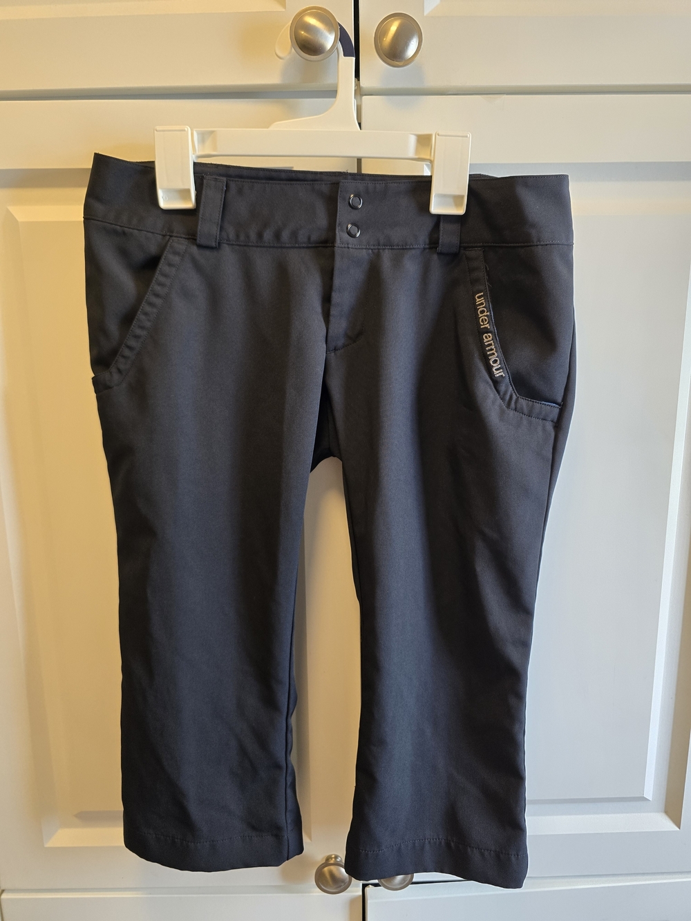 Under Armour Performance Athletic Women's Black Cropped Golf Pants Size 2
